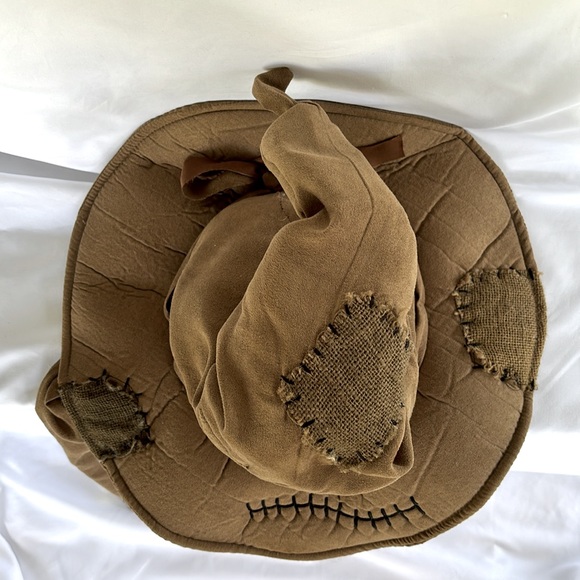 Slightly Used Wizarding World Of Harry Porter Animated Sorting Hat Univ. Studios - Picture 3 of 11